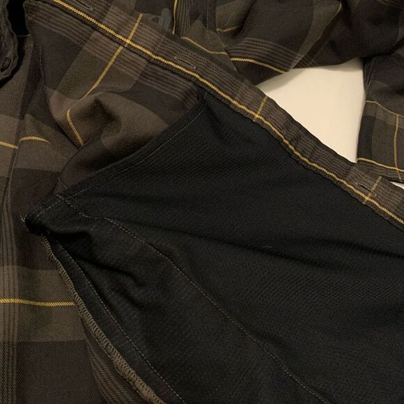 Oakley Sz M Plaid button down Shirt Jacket shacket with side pockets - Picture 9 of 9